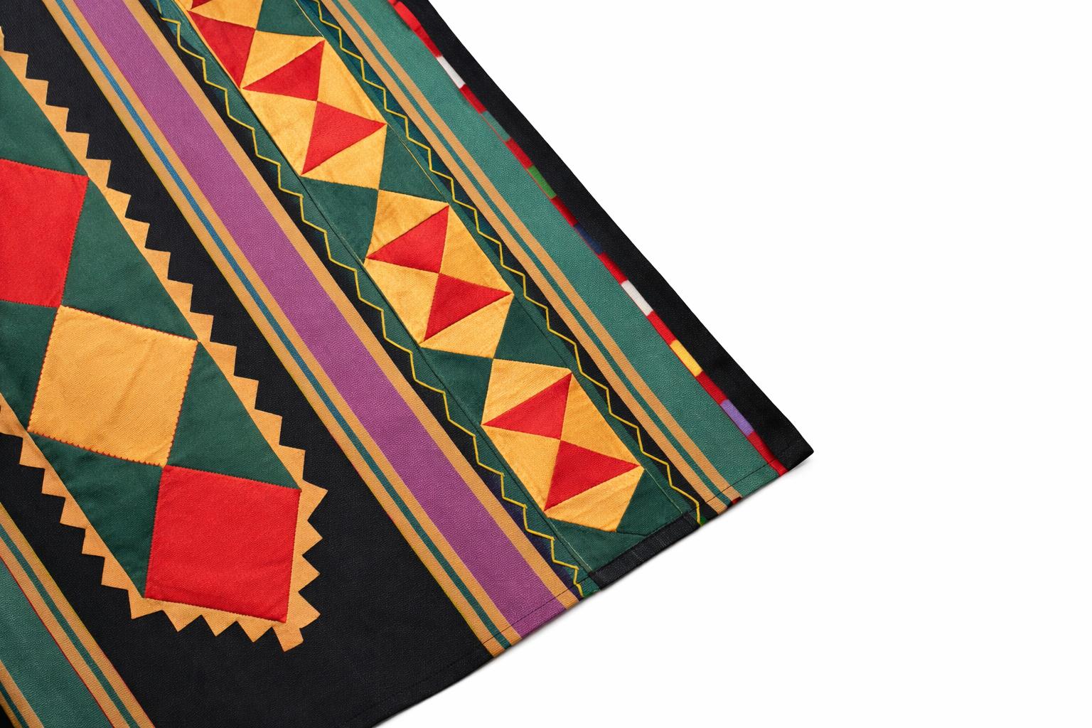 Additional detail of Al-Majdal Al-Tafseeleh thobe