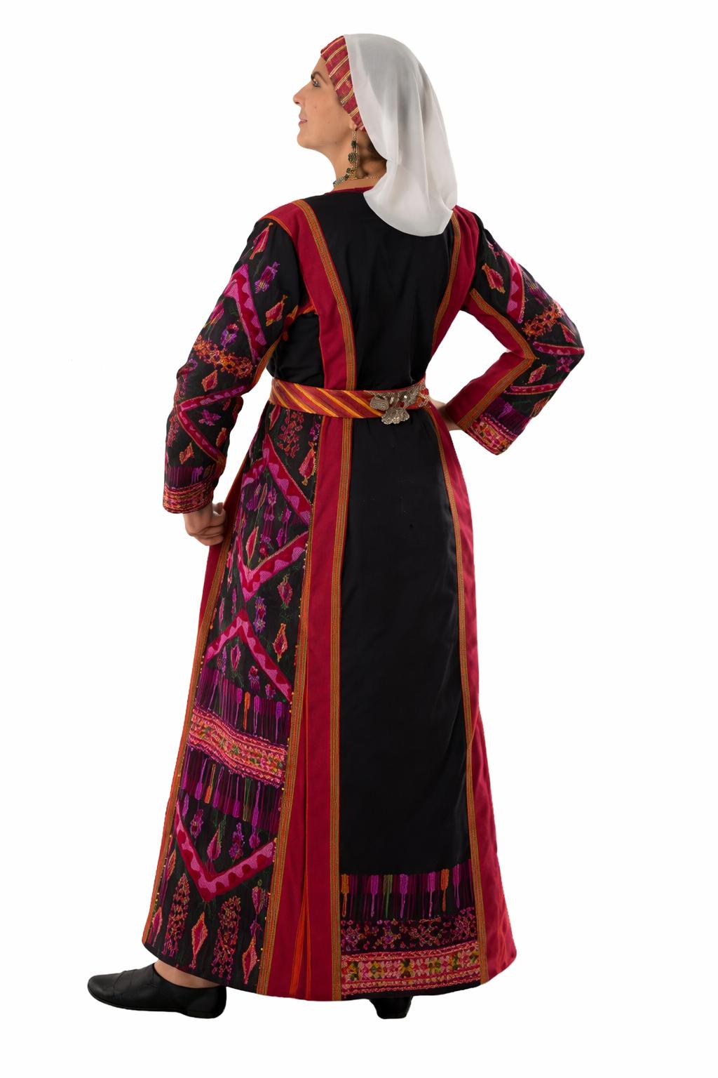 Detail of Al-Majdal thobe variation 1 embroidery