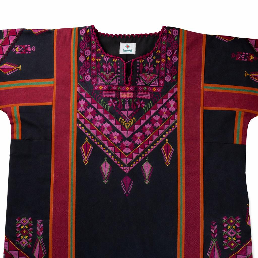 Additional detail of Al-Majdal thobe variation 1