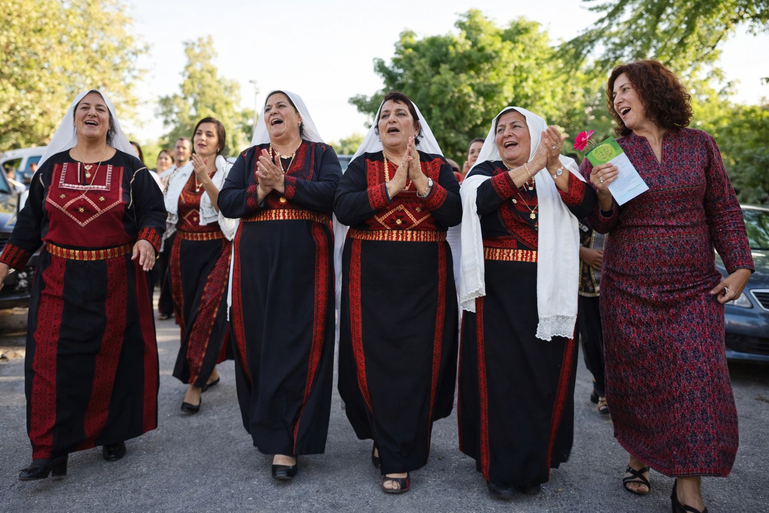 Different types of Palestinian folk chants